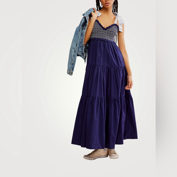 NWOT Bluebell Solid Maxi Dress in Eclipse Size M - Picture 4 of 13